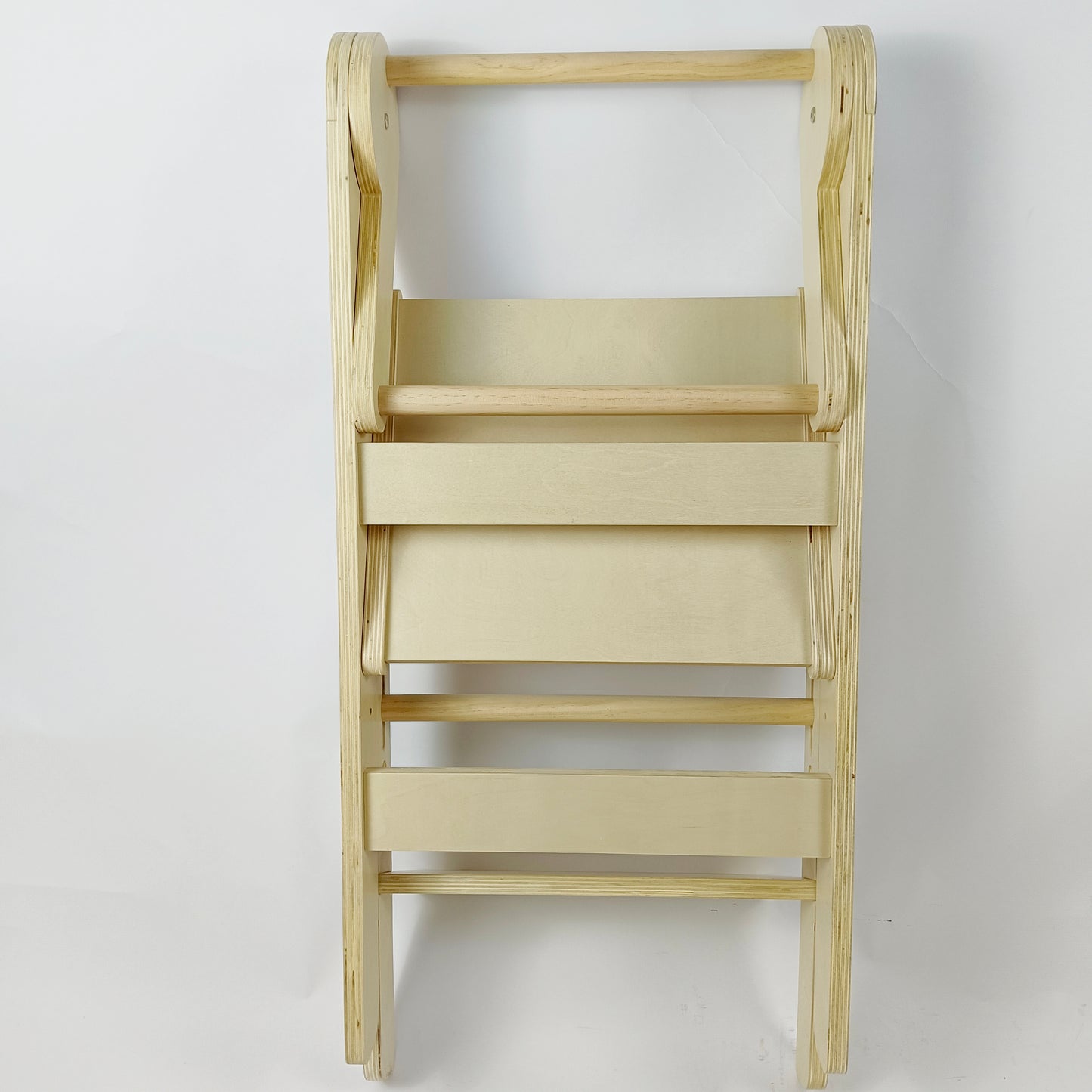 Montessori Lernturm aus Holz - Sicherer Tritt für kleine Entdecker