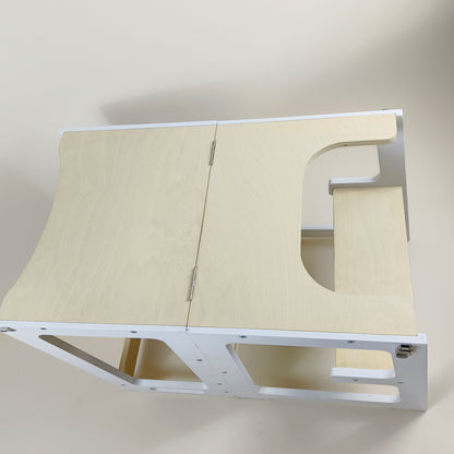 Montessori Lernturm aus Holz - Sicherer Tritt für kleine Entdecker